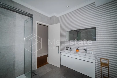 Apartamento T4 para Venda em Arroios