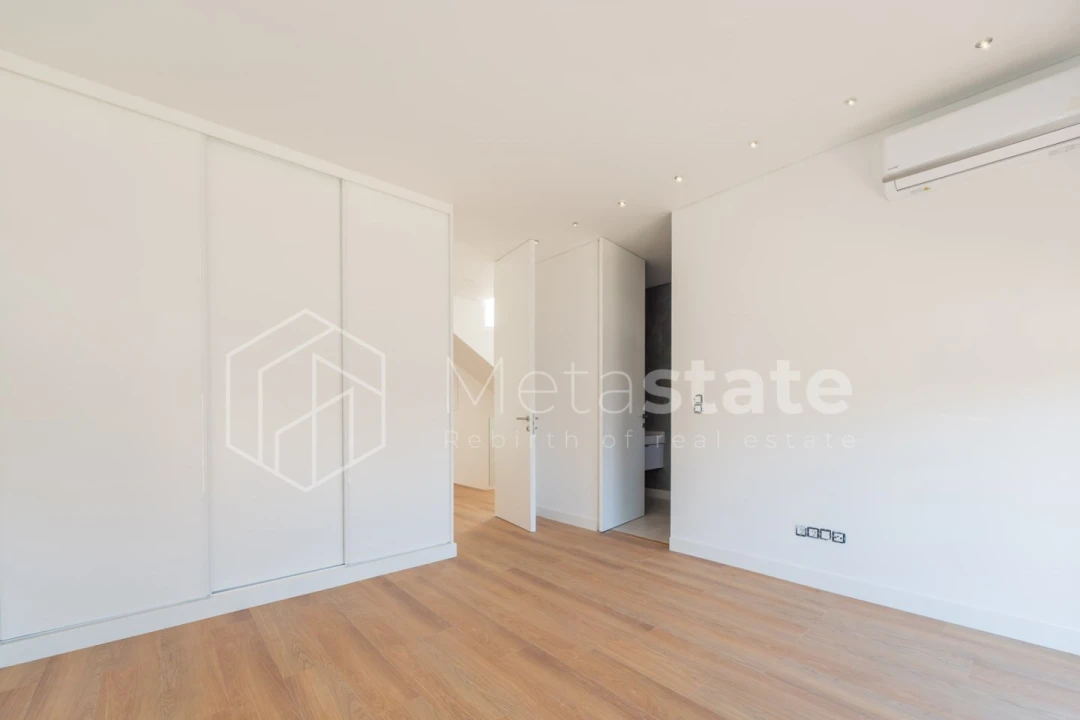 Moradia T3 para Venda em Alcabideche Foto 37