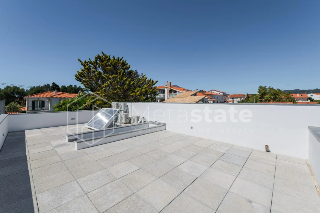 Moradia T3 para Venda em Alcabideche Foto 64