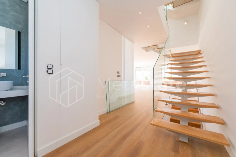 Moradia T3 para Venda em Alcabideche Foto 9