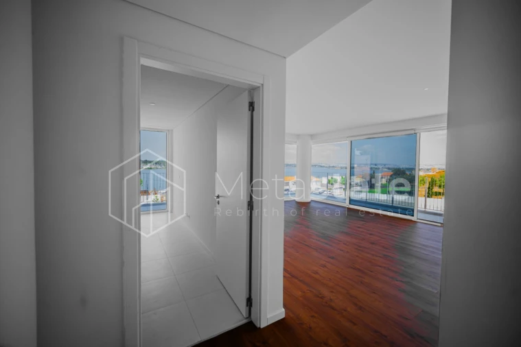 Apartamento T3 para Venda em Seixal, Arrentela e Aldeia de Paio Pires Foto 18