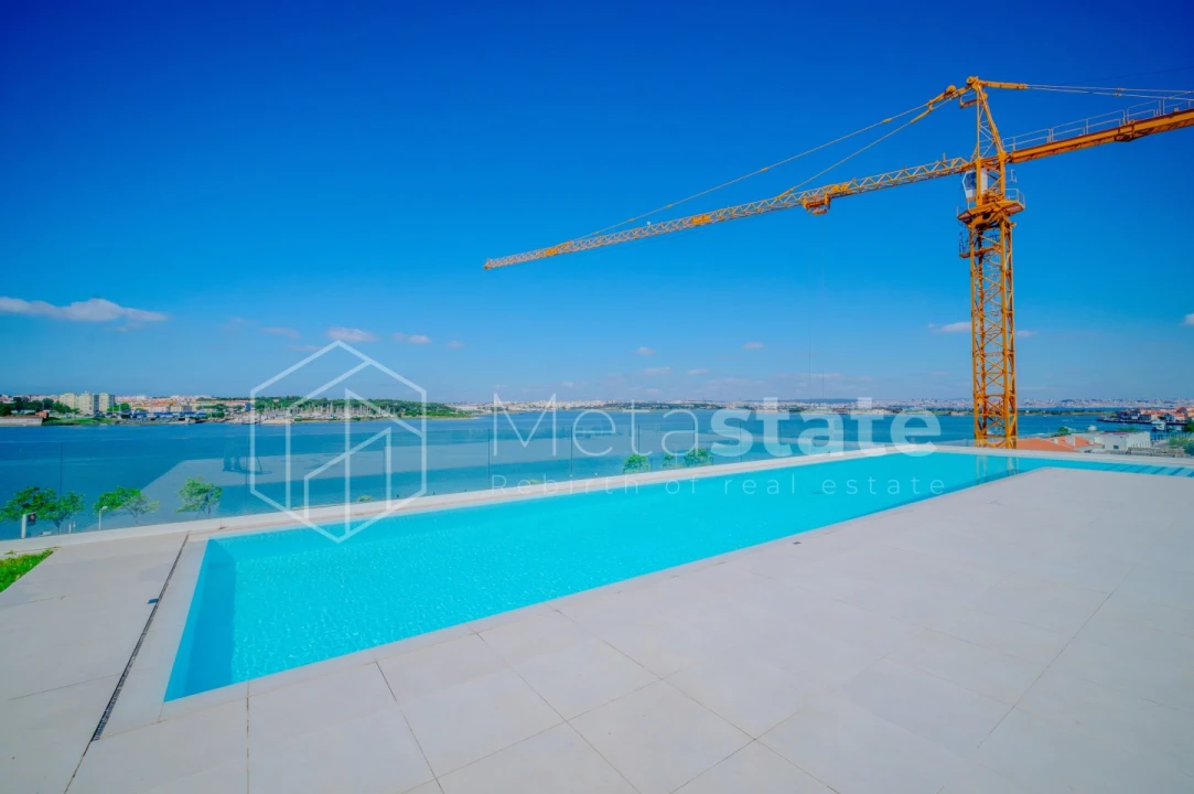 Apartamento T3 para Venda em Seixal, Arrentela e Aldeia de Paio Pires Foto 2