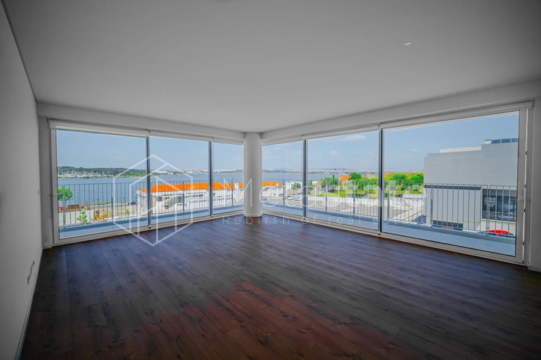 Apartamento T3 para Venda em Seixal, Arrentela e Aldeia de Paio Pires Foto 26