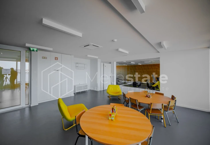 Apartamento T3 para Venda em Seixal, Arrentela e Aldeia de Paio Pires Foto 23