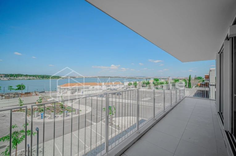 Apartamento T3 para Venda em Seixal, Arrentela e Aldeia de Paio Pires Foto 44