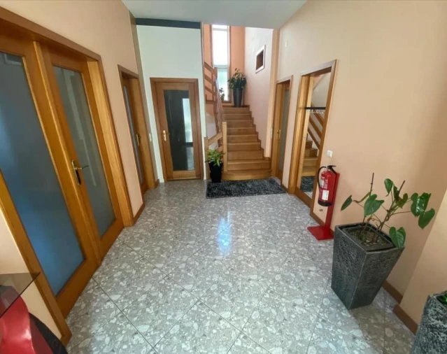 Moradia T4 para Venda em Rio Mau e Arcos Foto 16