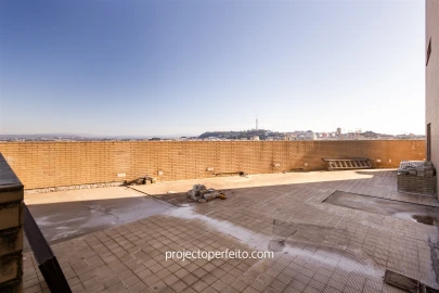 Apartamento T5 para Venda em Santa Marinha e São Pedro da Afurada