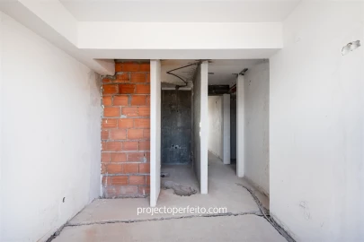 Apartamento T5 para Venda em Santa Marinha e São Pedro da Afurada