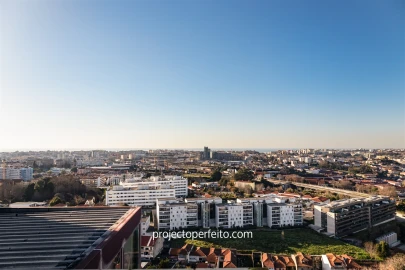 Apartamento T5 para Venda em Santa Marinha e São Pedro da Afurada