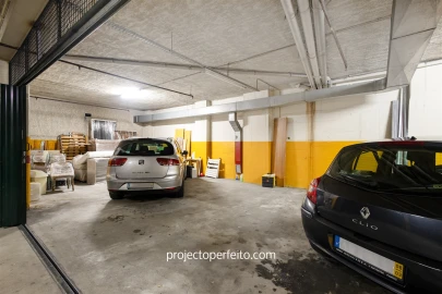 Apartamento T5 para Venda em Santa Marinha e São Pedro da Afurada