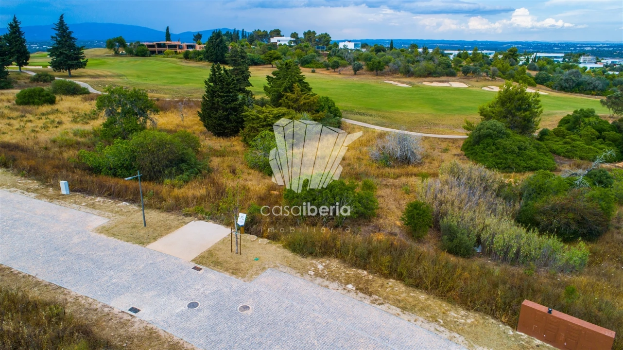 Terreno para Venda em Odiaxere Foto 1