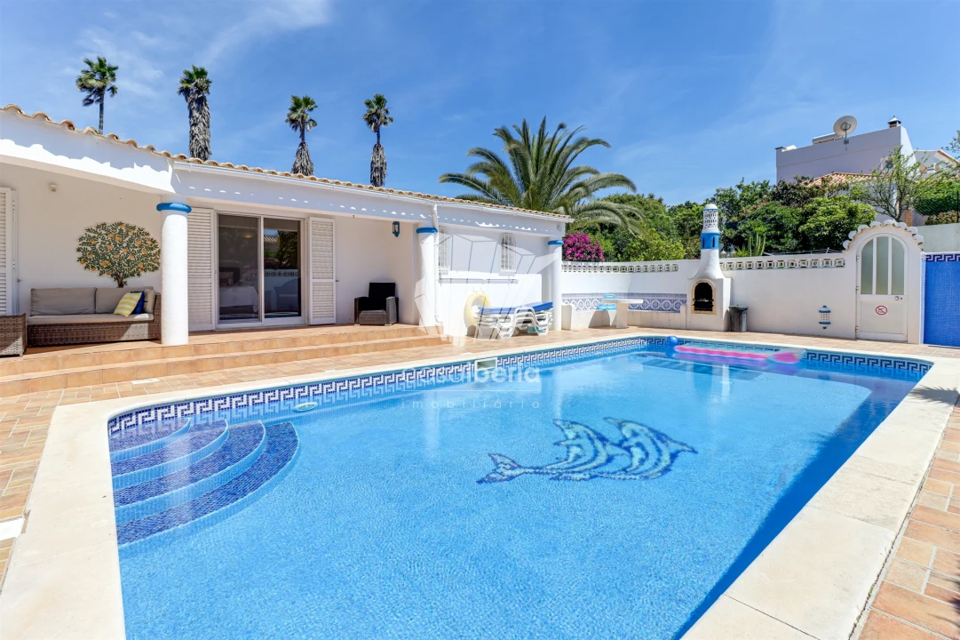 Moradia T4 para Venda em Lagoa e Carvoeiro Foto 3