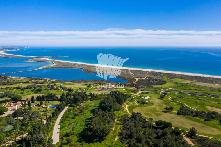 Terreno para Venda em Odiaxere Foto 13