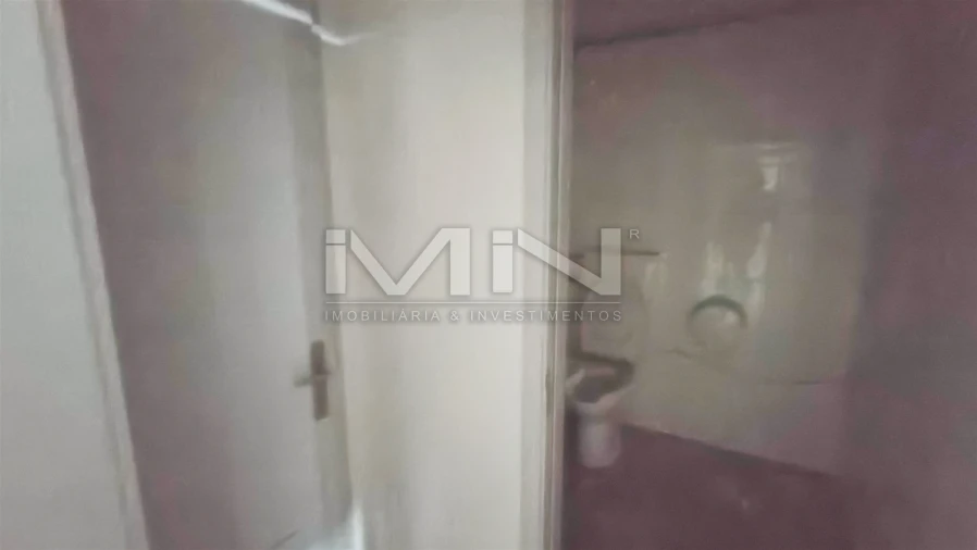 Loja para Arrendamento em Gondomar (São Cosme), Valbom e Jovim Foto 15