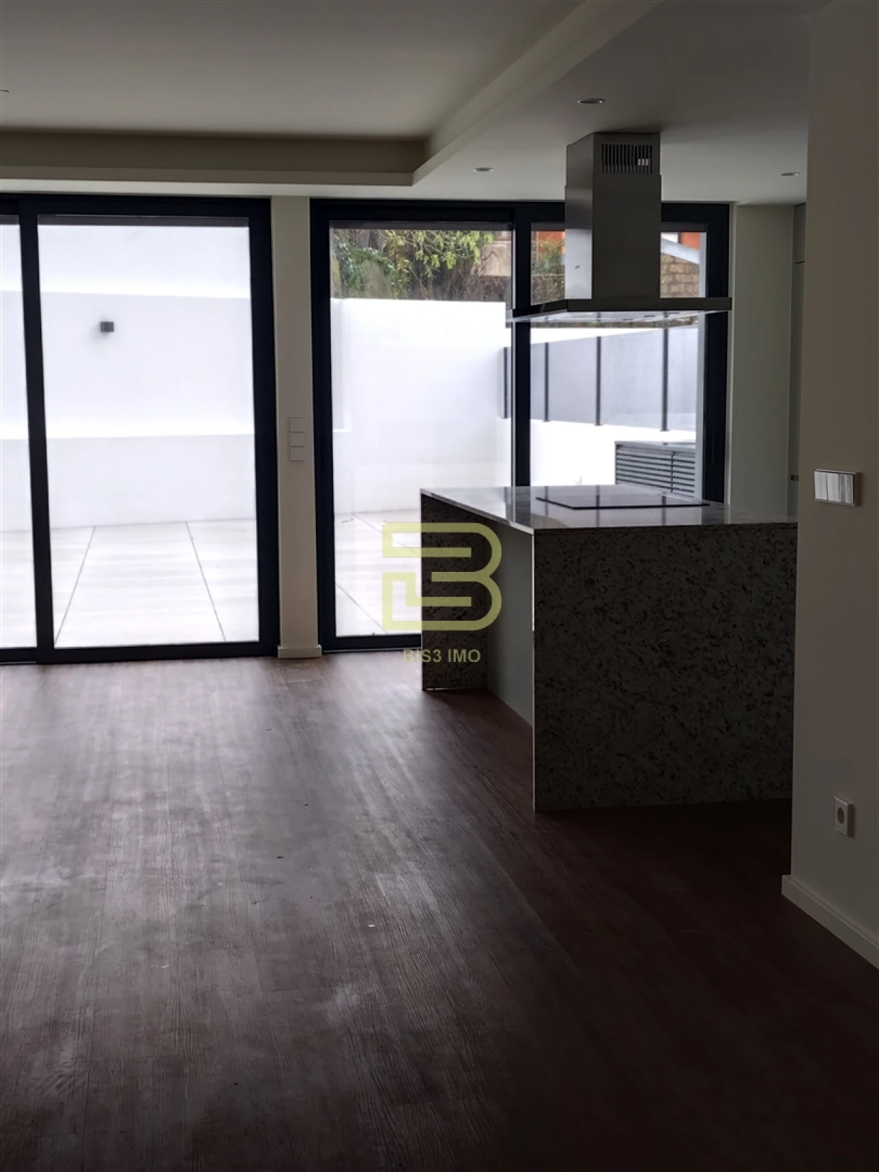 Apartamento T3 para Venda em Mafamude e Vilar do Paraíso Foto 9