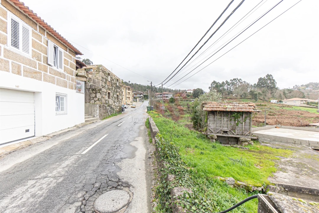 Moradia T4 para Venda em Vila Boa do Bispo Foto 6