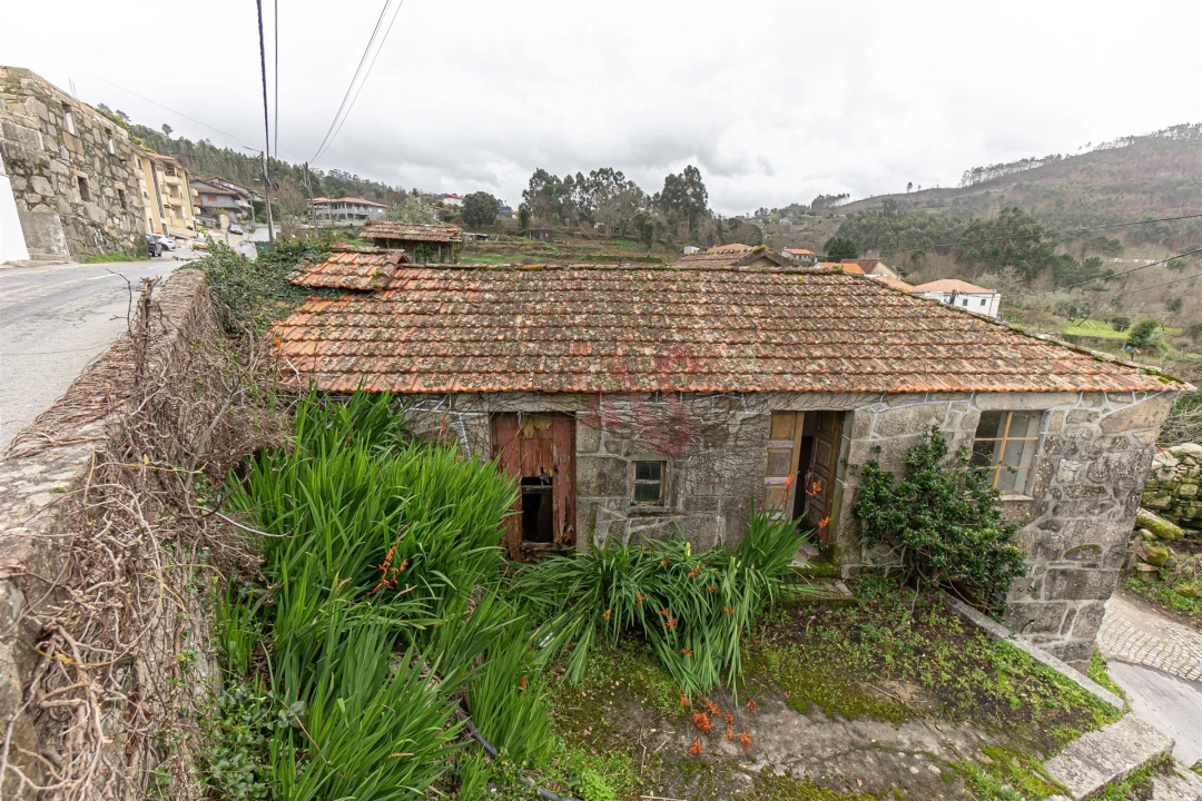 Moradia T4 para Venda em Vila Boa do Bispo Foto 9