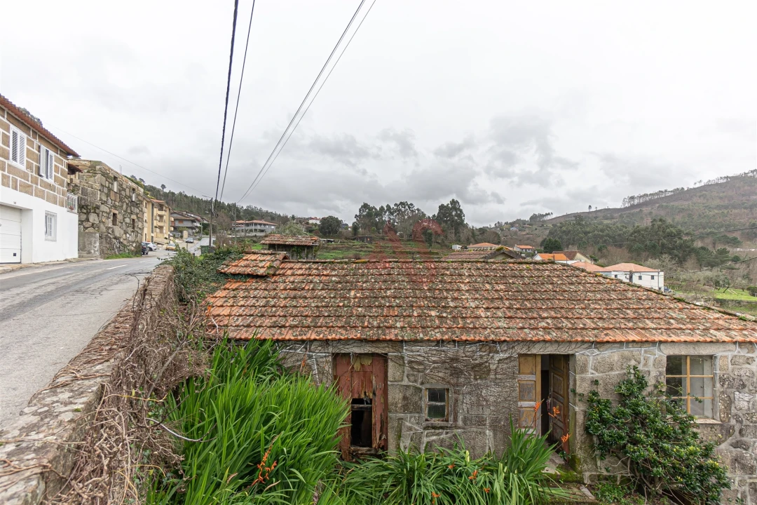 Moradia T4 para Venda em Vila Boa do Bispo Foto 10