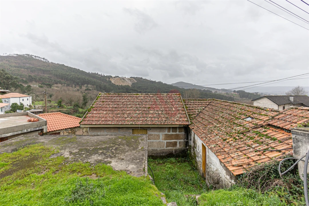 Moradia T4 para Venda em Vila Boa do Bispo Foto 8