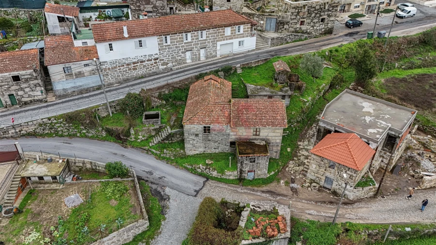 Moradia T4 para Venda em Vila Boa do Bispo Foto 23