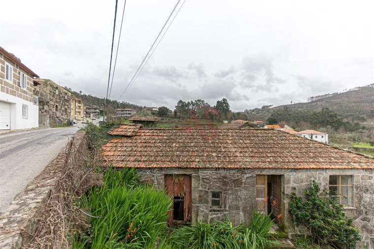 Moradia T4 para Venda em Vila Boa do Bispo Foto 10