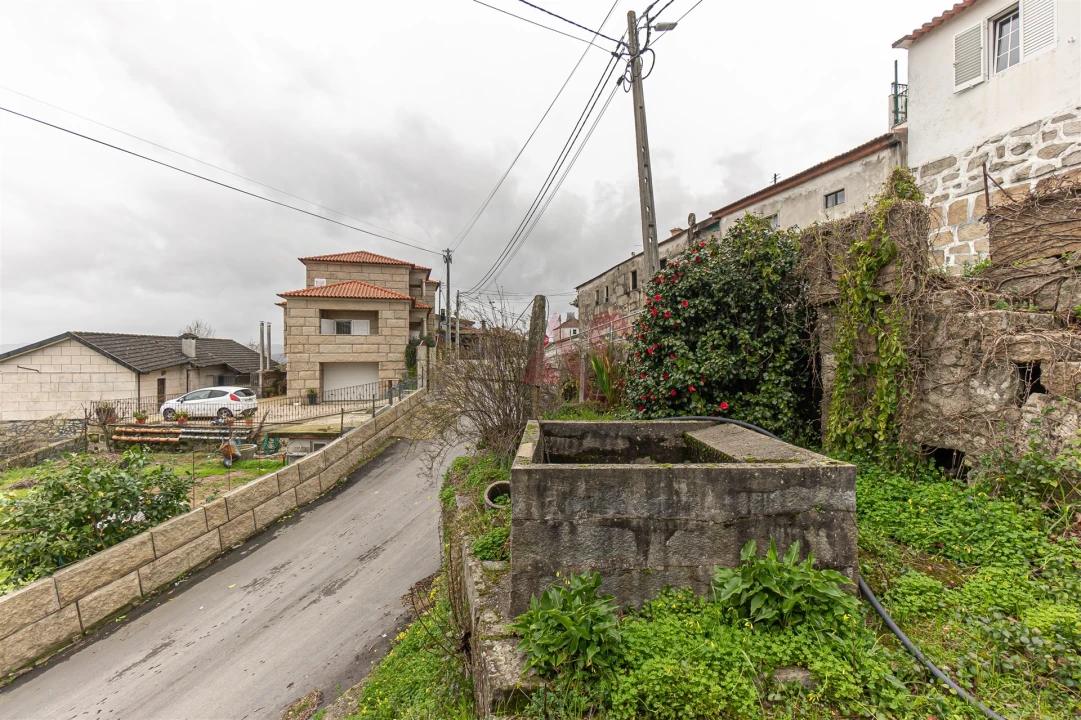 Moradia T4 para Venda em Vila Boa do Bispo Foto 11