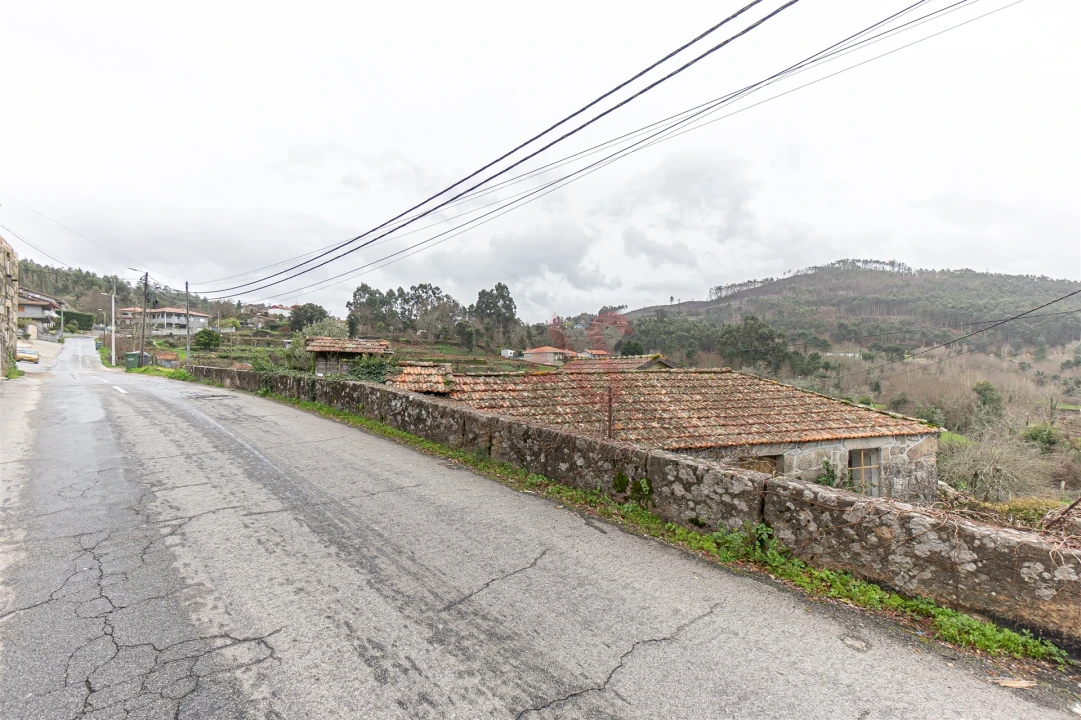 Moradia T4 para Venda em Vila Boa do Bispo Foto 5