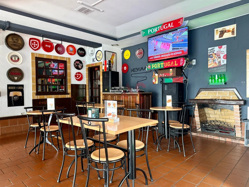 Loja para Venda em Figueiro Foto 6