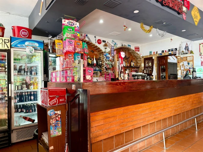 Loja para Venda em Figueiro Foto 8