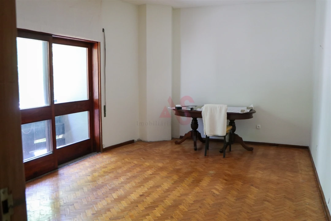 Apartamento T4 para Venda em Aldoar, Foz do Douro e Nevogilde Foto 12