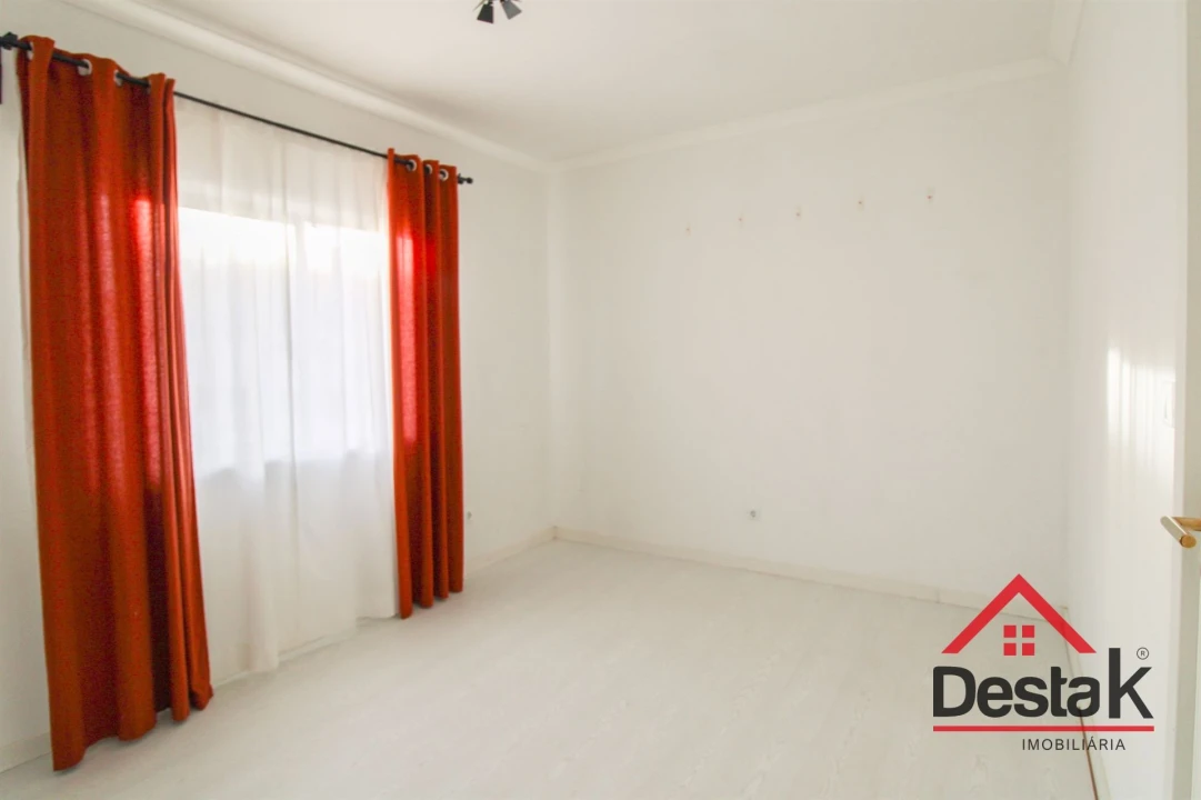 Apartamento T2 para Arrendamento em São Pedro do Sul, Várzea e Baiões Foto 12