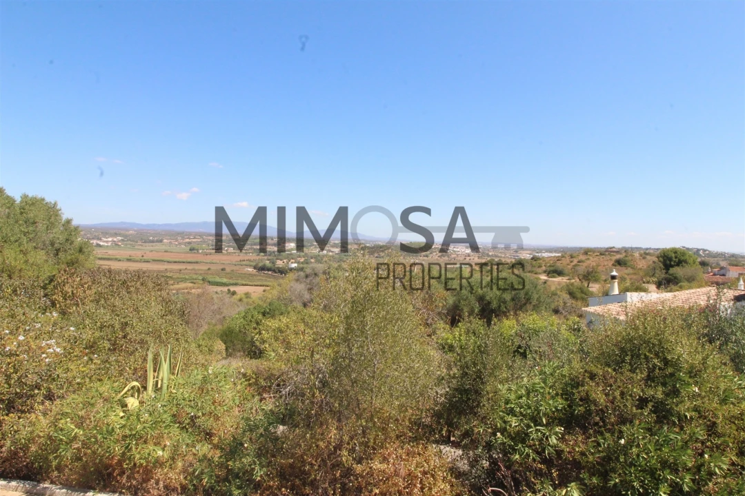 Moradia T5 para Venda em Lagos (São Sebastião e Santa Maria) Foto 28