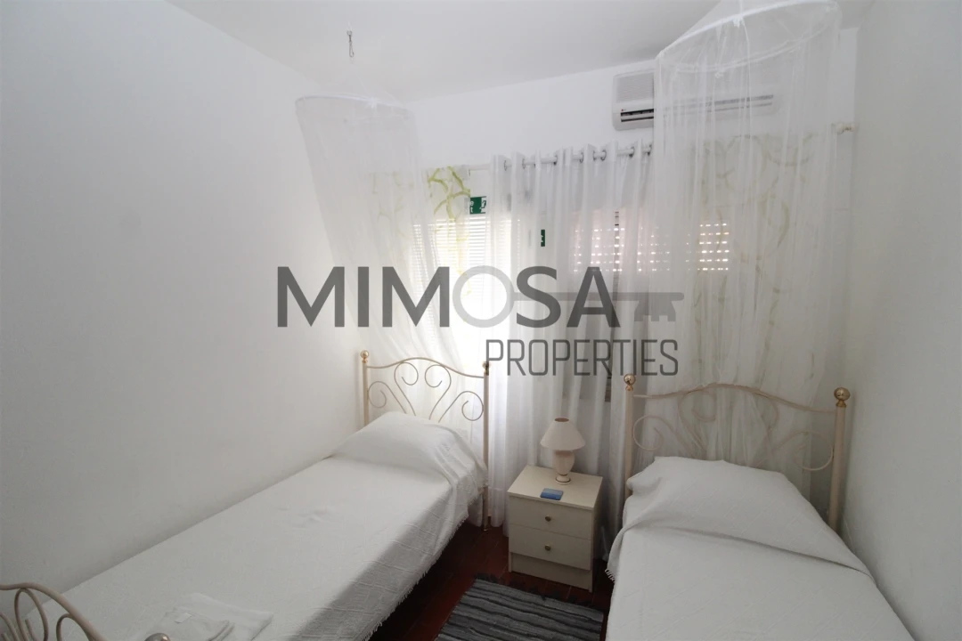 Moradia T5 para Venda em Lagos (São Sebastião e Santa Maria) Foto 43