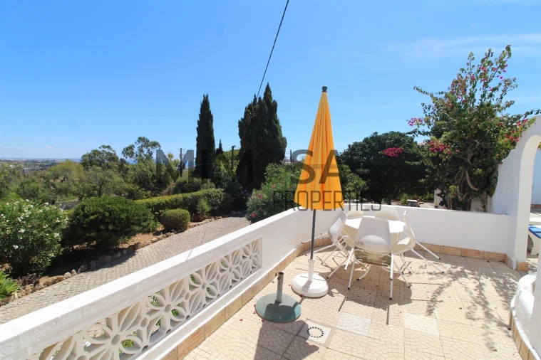 Moradia T5 para Venda em Lagos (São Sebastião e Santa Maria) Foto 27