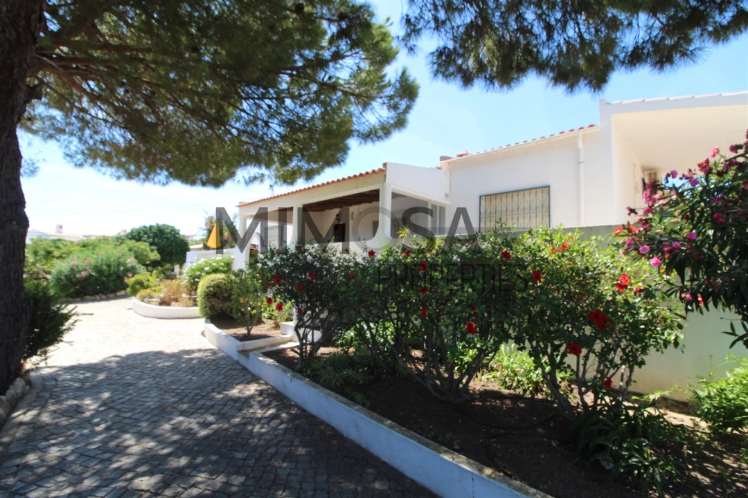 Moradia T5 para Venda em Lagos (São Sebastião e Santa Maria) Foto 46