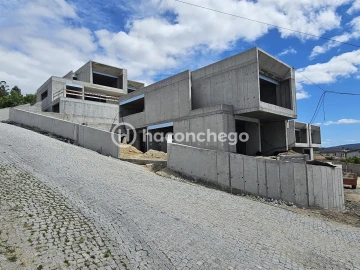 Moradia T3 para Venda em Campo e Tamel (São Pedro Fins)