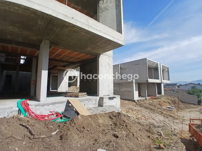 Moradia T3 para Venda em Campo e Tamel (São Pedro Fins) Foto 38