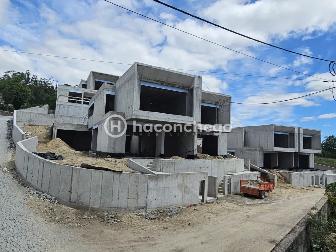 Moradia T3 para Venda em Campo e Tamel (São Pedro Fins) Foto 2