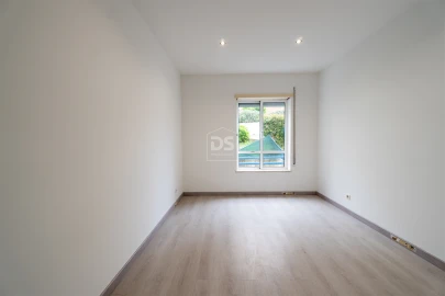 Apartamento T2 para Venda em Marrazes e Barosa