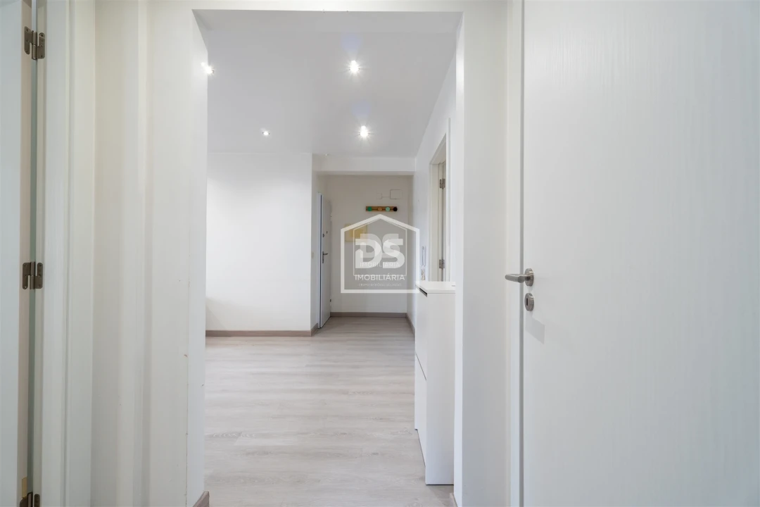 Apartamento T2 para Venda em Marrazes e Barosa Foto 30