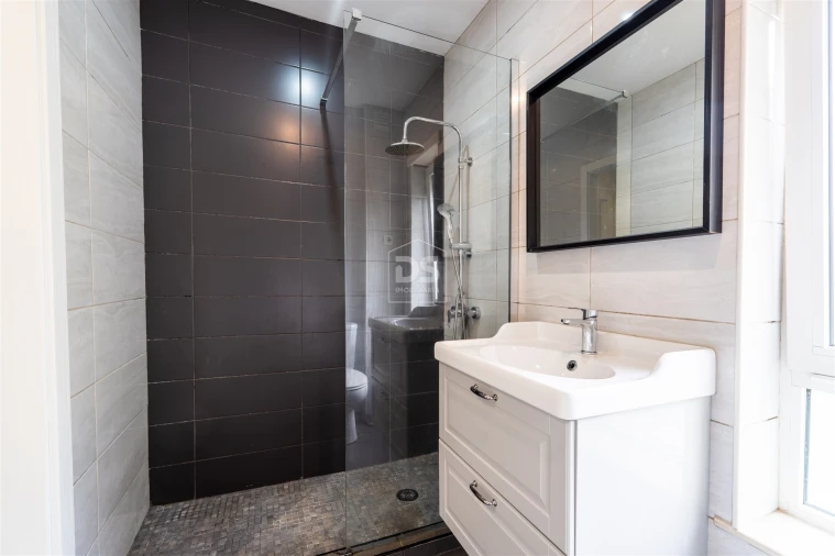 Apartamento T2 para Venda em Marrazes e Barosa Foto 13