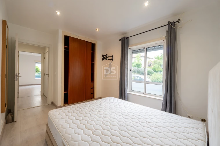 Apartamento T2 para Venda em Marrazes e Barosa Foto 9