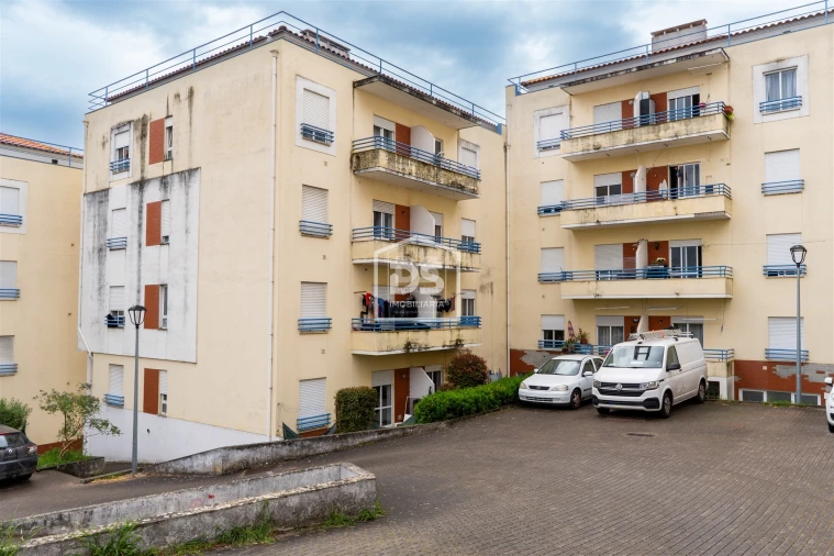 Apartamento T2 para Venda em Marrazes e Barosa Foto 31