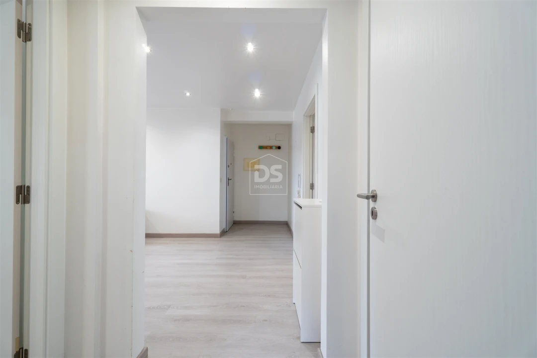 Apartamento T2 para Venda em Marrazes e Barosa Foto 14
