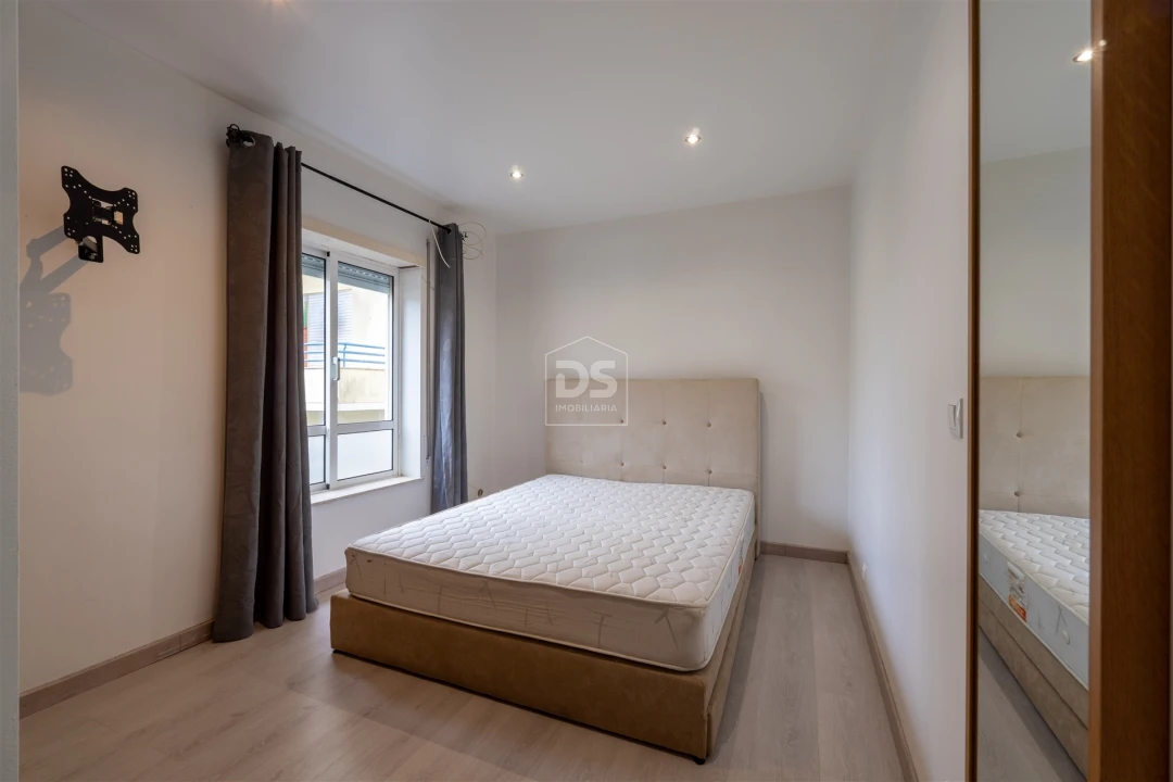 Apartamento T2 para Venda em Marrazes e Barosa Foto 8