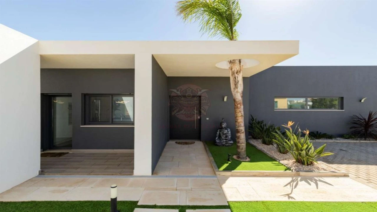 Moradia T4 para Venda em Vila de Sagres Foto 4