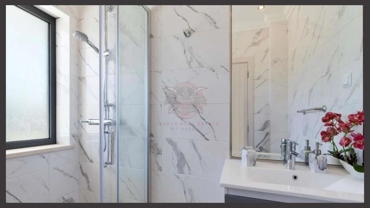 Moradia T4 para Venda em Vila de Sagres Foto 21