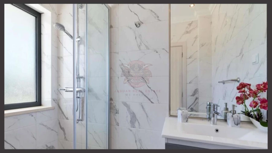 Moradia T4 para Venda em Vila de Sagres Foto 21