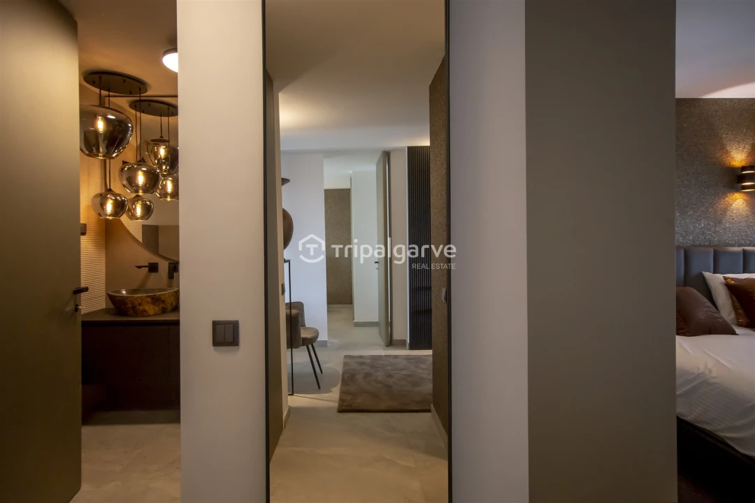 Apartamento T4 para Venda em Portimão Foto 23
