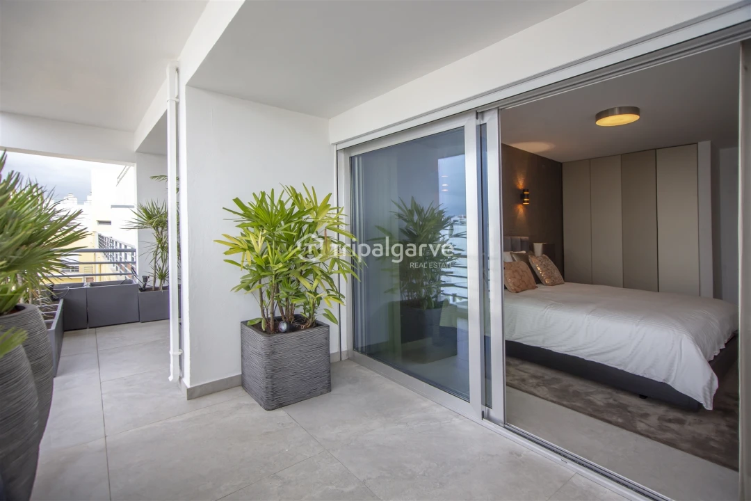 Apartamento T4 para Venda em Portimão Foto 16